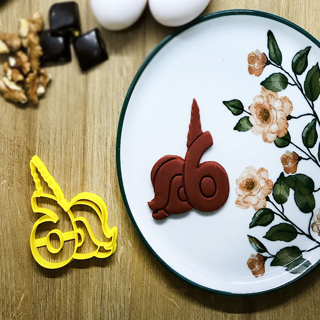 Unicorn 6 Sayısı Kurabiye Kalıbı Cestopieno